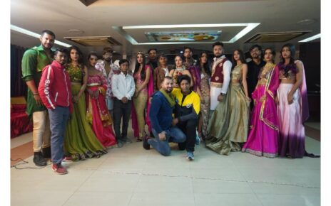 इंडियन फैशन वीक ने इस वर्ष के हार्दिक शुभकामनाओ के साथ पटना में एड प्रोमो शूट का आगाज़ किया। जीएमआर इंटरटेनमेंट्स व्लर्ड, सबलाइन फिल्म प...