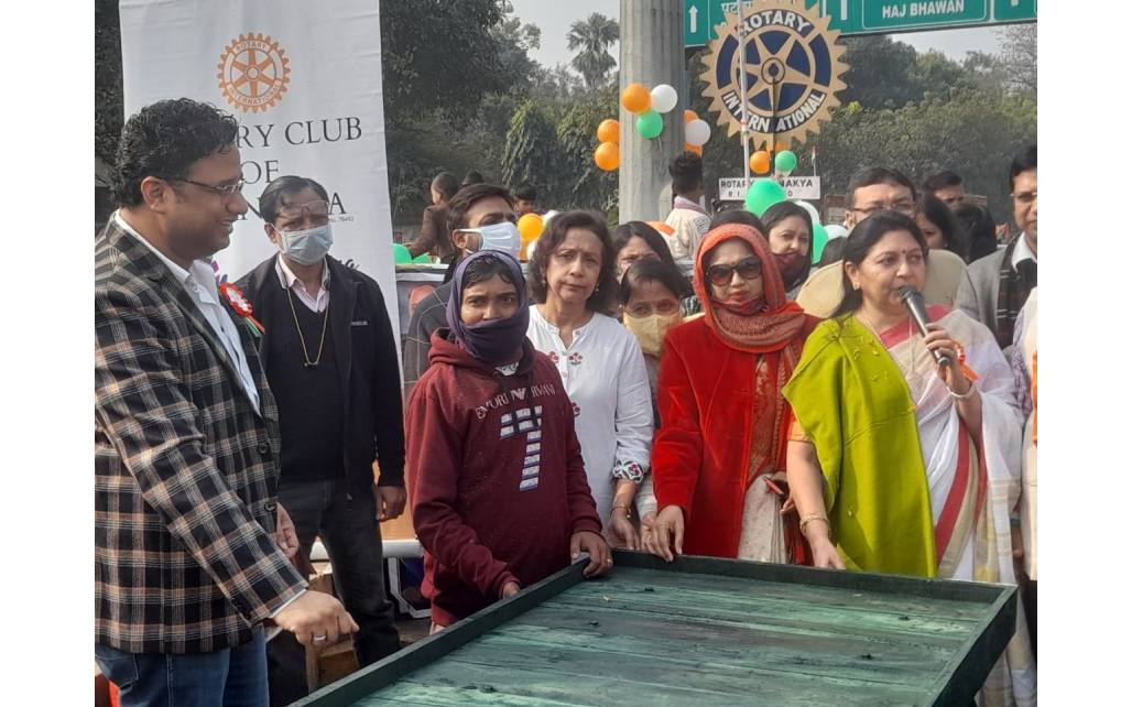 सामाजिक संगठन rotary chanakya : अर्चना जैन के सौजन्य से गणतंत्र दिवस के अवसर पर दो जरूरतमंद लोगों के जीवन-यापन के लिए ठेला का वितरित किया गया। मौके पर...