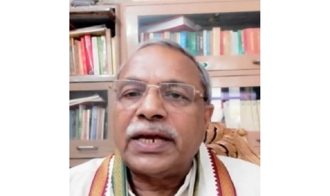 विश्व हिन्दू परिषद केंद्रीय संयुक्त महामंत्री डॉ सुरेंद्र जैन बरसे कांग्रेस पर। कांग्रेस पार्टी ने कर्नाटक चुनाव के लिए अपना मेनिफेस्टो जार...