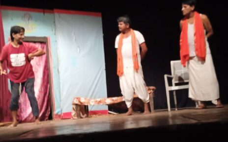 नाटक त हम कुंआरे रहें का कालिदास रंगालय में हुआ मंचन। डिसेबल स्पोर्ट्स एण्ड वेलफेयर एकेडमी द्वारा संगीत नाटक अकादमी, नई दिल्ली के सौजन्य से...