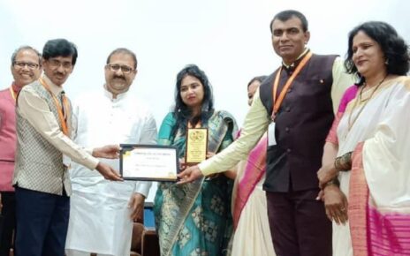 बिहार की समाजसेवी और पर्यावरण लेडी ऑफ बिहार डा. डॉ नम्रता आनंद को सामाजिक क्षेत्र में उल्लेखनीय योगदान के लिये ऑरेंज सिटी आईकॉन अवार्ड स...