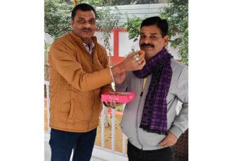 8 जनवरी25 को न्याय-मंच, बिहार ने "रुपौली" के विधायक शंकर सिंह का नया साल में रुपौली से पटना आने पर स्वागत किया। स्वागत करने वाले न्याय-मंच ...