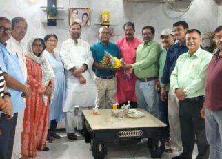 पटना में ग्लोबल कायस्थ कांफ्रेंस (जीकेसी) ने देशभक्त जांबाज़ कारगिल युद्ध के नायक लेफ्टिनेंट कर्नल सतीश मलिक का अभिनंदन और सम्मान किया। ...