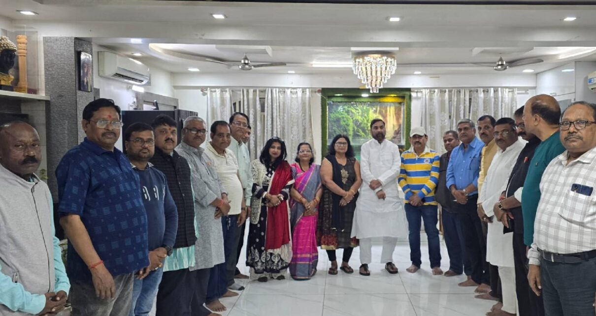 इस बैठक का कार्यक्रम से संबधित कई निर्णय भी लिए गए। गौरतलब है कि दो दिवसीय कार्यक्रम के तहत 5 अप्रैल को महादेवी वर्मा सम्मान 2026 का आ