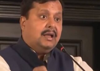 BJP अपने नये बने राष्ट्रीय अध्यक्ष नितिन नवीन को राज्यसभा भेज कर उनका पार्टी और राजनीति दोनों में ही कद बढ़ाने की कोशिश कर रही है। इमानदार, मेहनती और राजनीति में